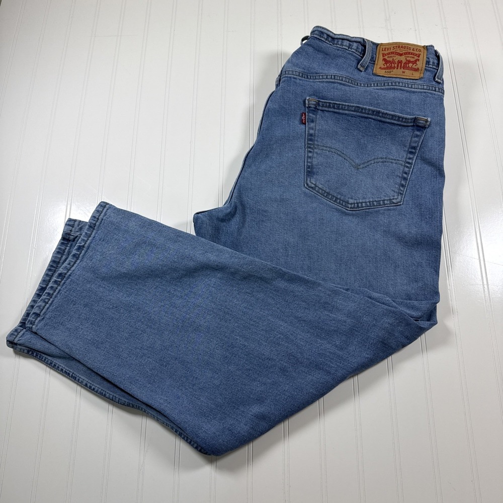 Levi's 550 Jeans Men's Size W44xL30 Blue Straight Leg MidRise MediumWash 5Pocket
